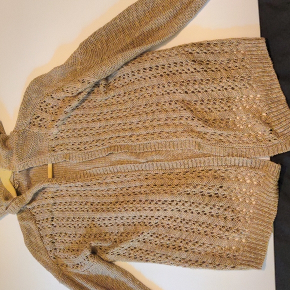 By Design M Tan Sweater - Picture 8 of 12